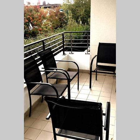 Superbe Appartement lumineux proche Disney Land Montévrain Exterior foto